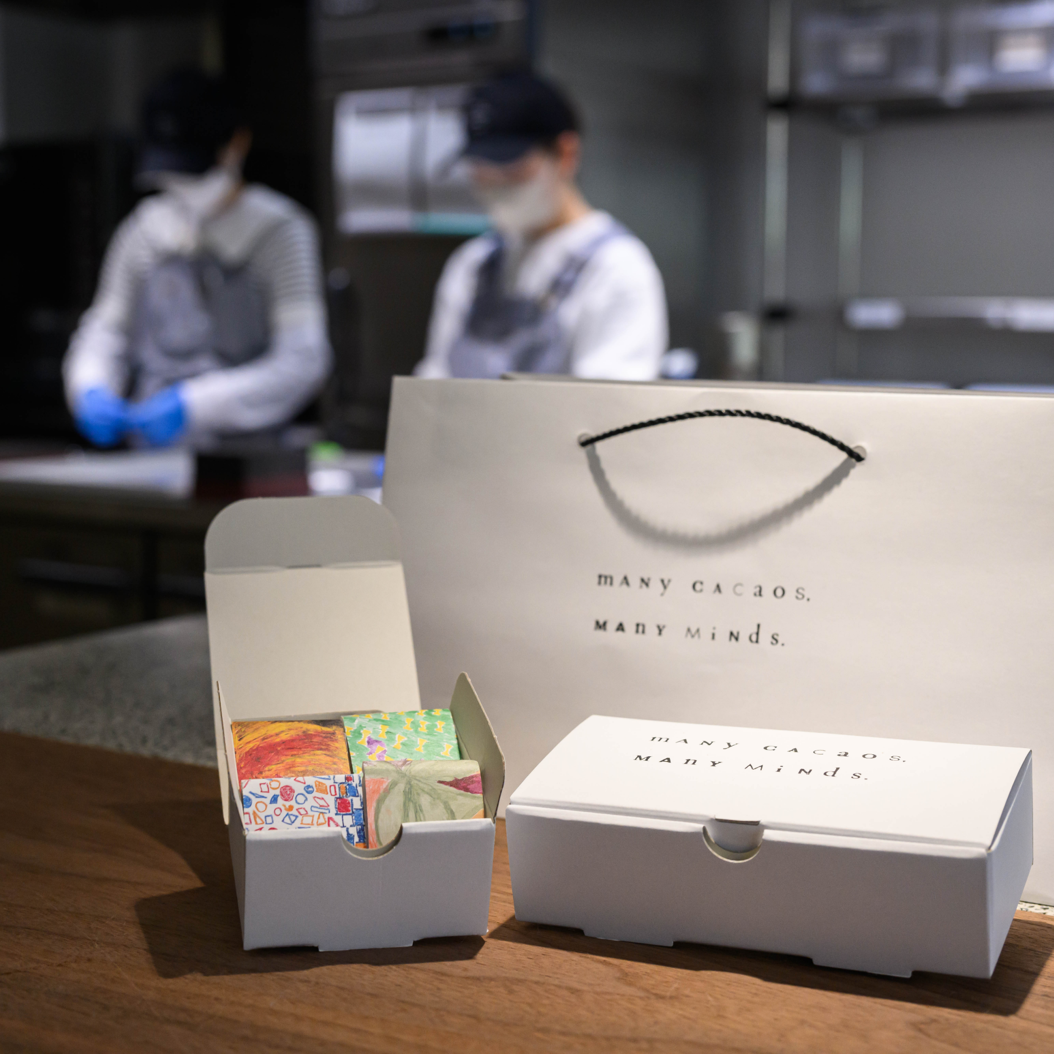 【カカオ70％チョコレート食べ比べセット】〜６種各２枚〜